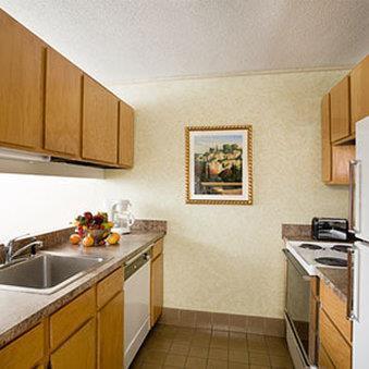 Garfield Suites Hotel Cincinnati Exterior photo