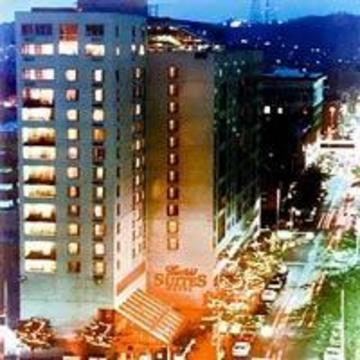 Garfield Suites Hotel Cincinnati Exterior photo